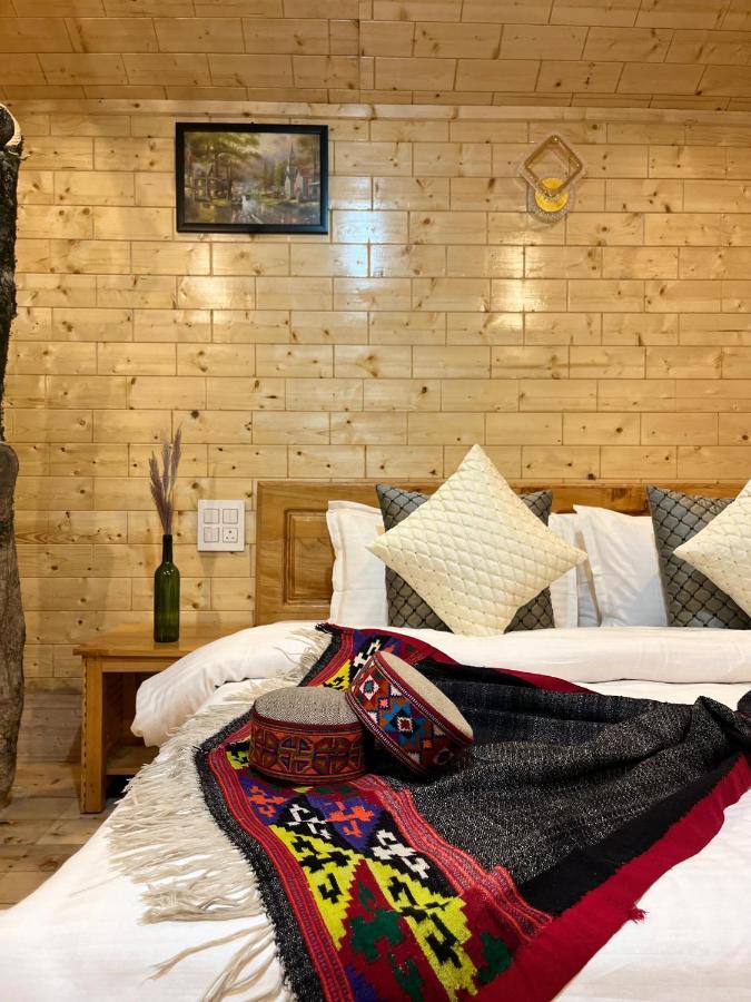 Tree House Latos Tandi Hotel Jibhi Exterior photo